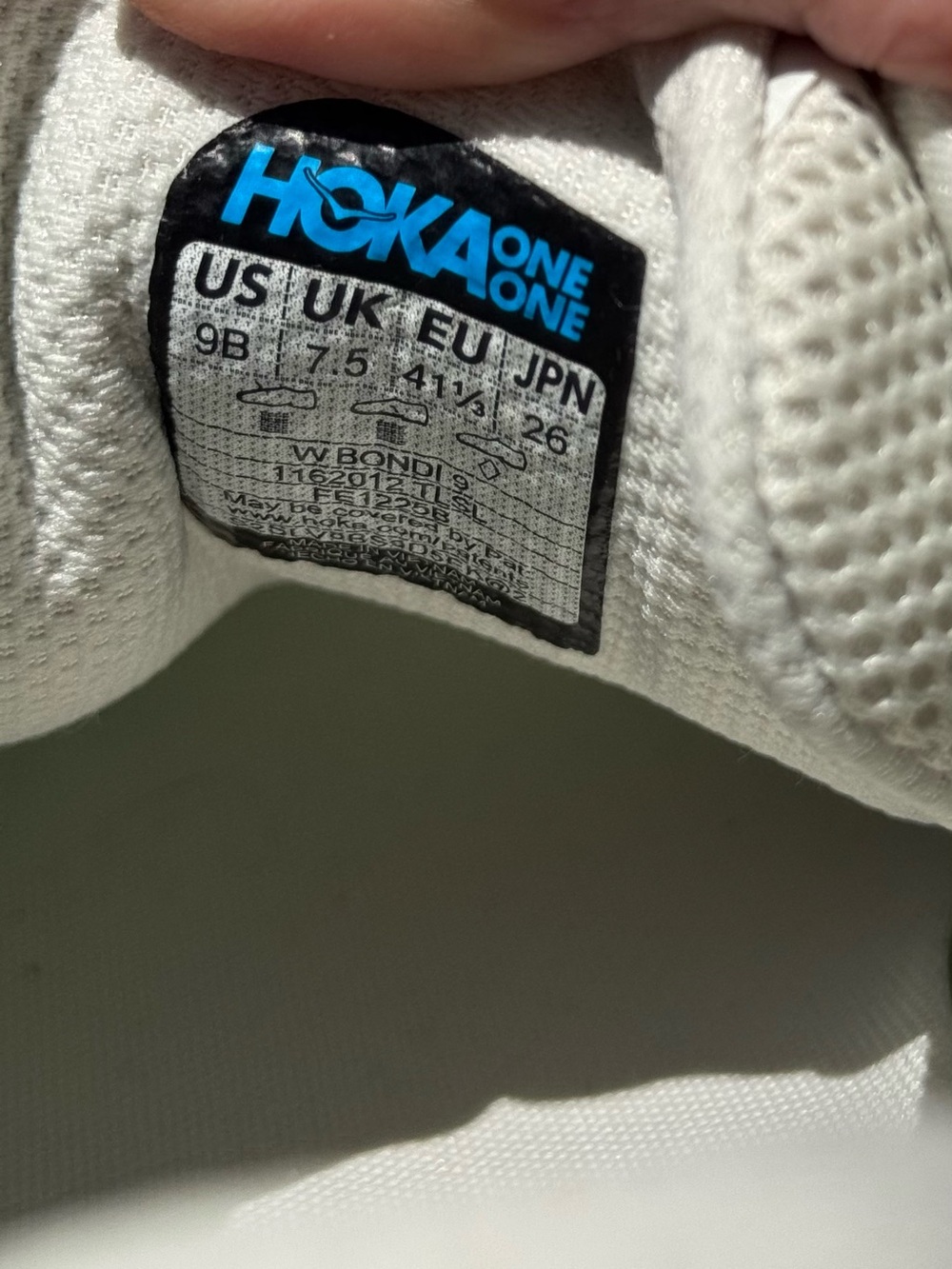 Hoka Bondi Like New - size 9 - Picture 5 of 5